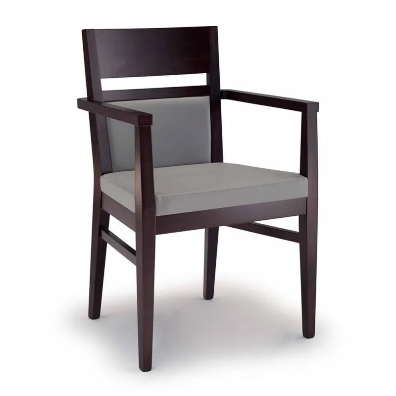 Poltroncina in legno massello imbottita Luma P 210 Scelto Dai Clienti