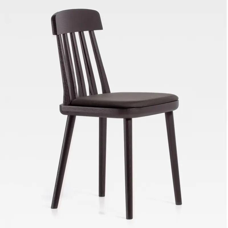 Sedie design scandinavo con sedile imbottito Cut S Economico