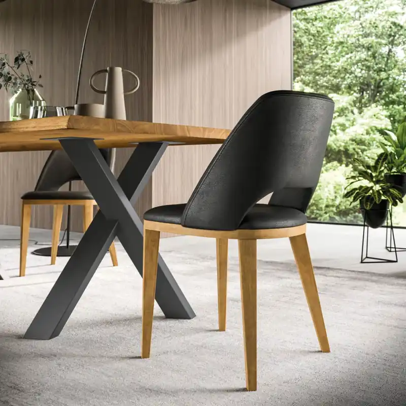 Compra Adesso Sedia design moderno gambe in legno e scocca imbottita Holly
