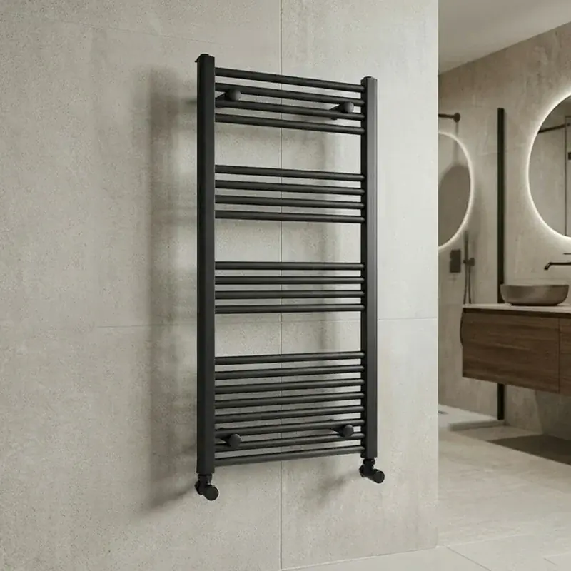 Termoarredo bagno H 112 x L 65 cm in acciaio nero opaco Spedizione Espresso