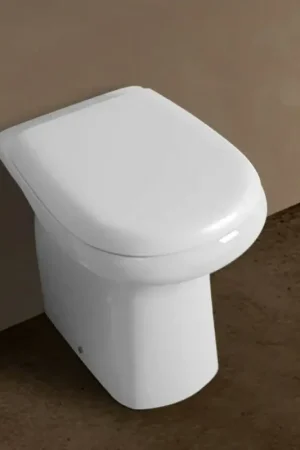 Promozione Esclusiva Wc tradizionale con brida serie Orient in ceramica con scarico a pavimento