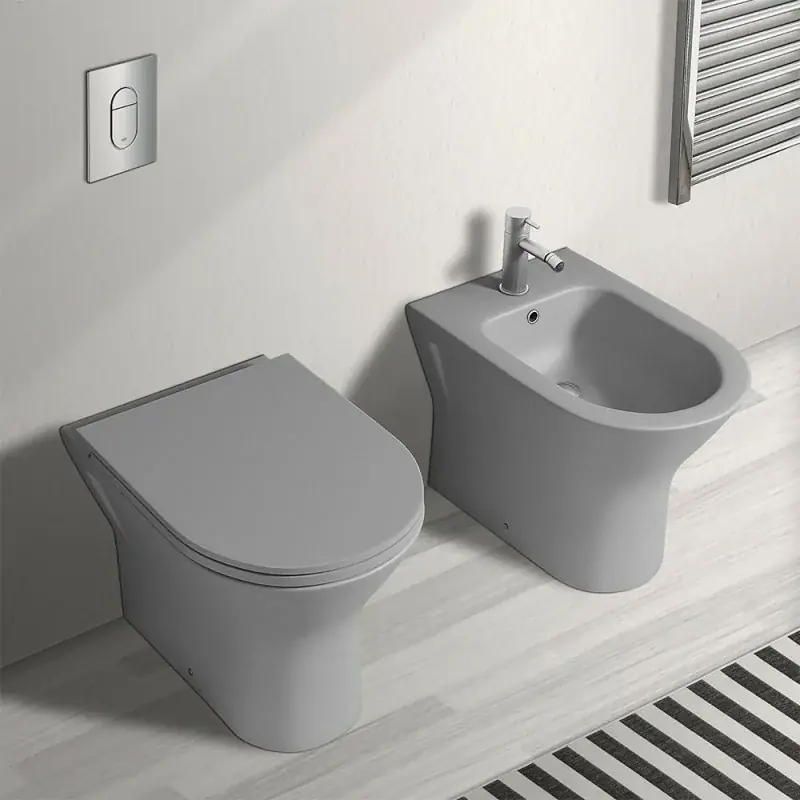 Ultima Occasione Sanitari filo parete Feeling rimfree in grigio opaco con copriwc softclose