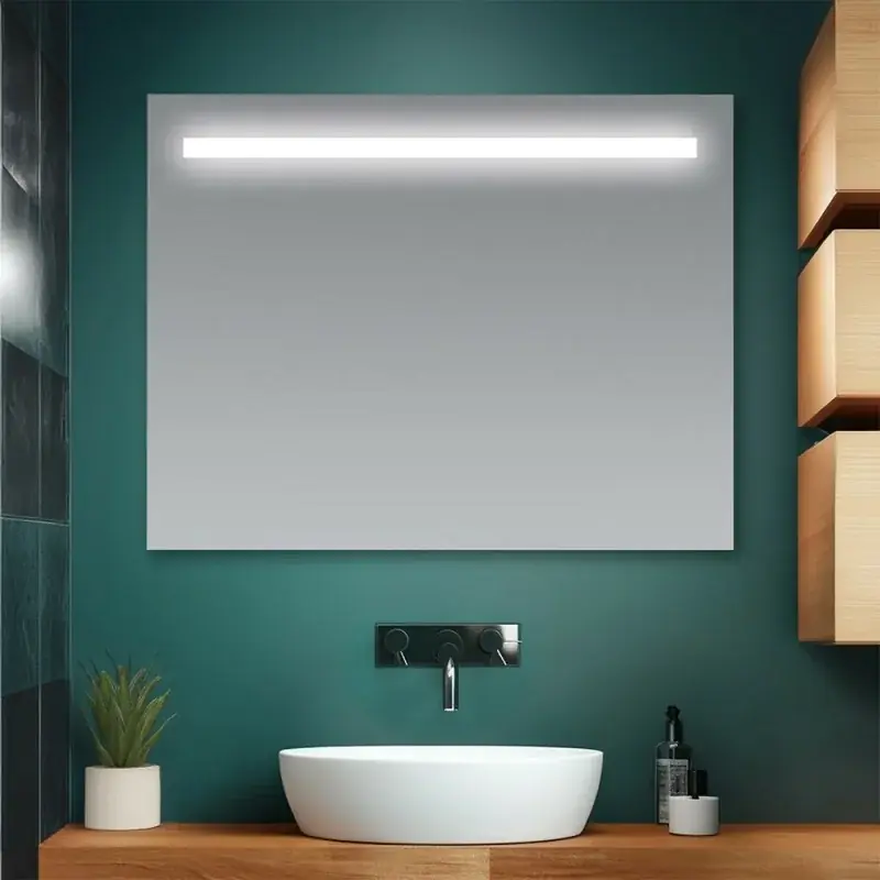 Offerta Specchio bagno 90x60 cm con fascia LED superiore bianco naturale