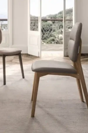 Super Prezzo Ozzio Sedia Giotto art. S010 struttura in rovere e seduta in tessuto da H.94 cm