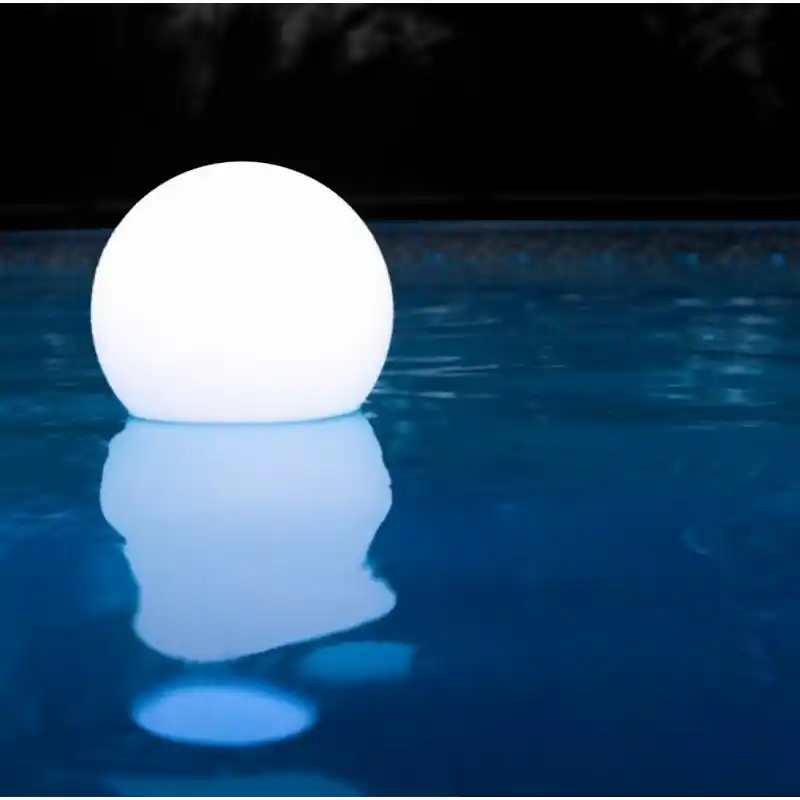 Arkema Sfera luminosa fotovoltaica in polietilene finitura neutra Scelto Dai Clienti