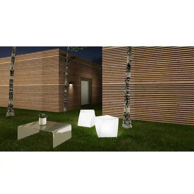 Must-Have Arkema Pouf luminoso fotovoltaico Twist SL in polietilene finitura neutra