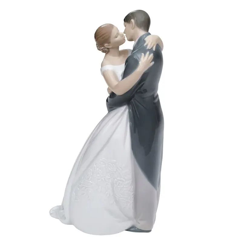 Esclusivo Nao Statua in Porcellana Uniti Per Sempre 23x12 cm