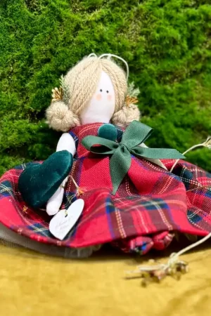 Sara‘s Idea Doll con Abito Scozzese H20 cm Reso Gratuito