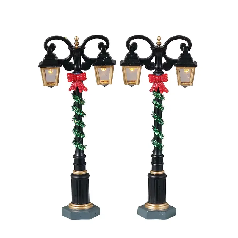 Compra Oggi Stesso Lemax Collections Set 2 Lampioni con Fiocco e Luci in Resina