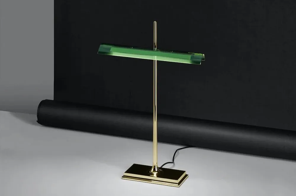 Flos Goldman Lampada Da scrivania Ottone verde con sensore ottico F3440044 Scelto Dai Clienti