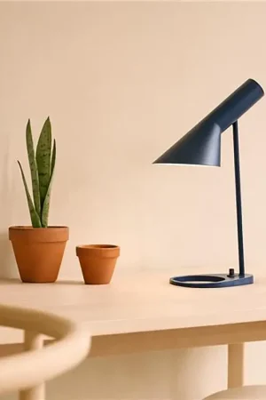 Offerta Louis Poulsen AJ Mini Table Lampada Da Tavolo Blu notte
