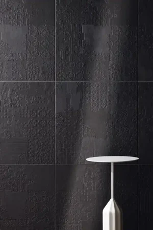 Economico Mutina Dechiner Decor Piastrella Rettificato Relief Spazzolato Cm 120x120 In Gres Porcellanato Nero