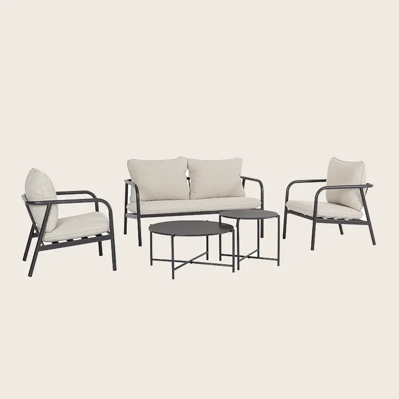 Esclusivo Andrea Bizzotto Ostuni salotto outdoor antracite con cuscini beige